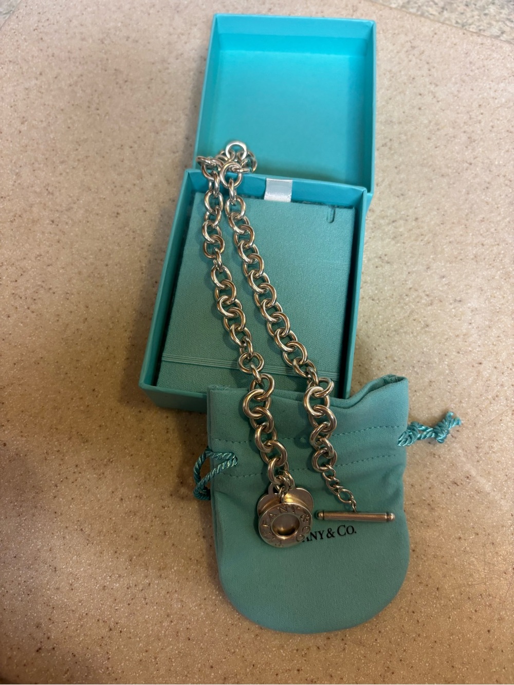 Authentic Tiffany & Co Toggle Heart Tag necklace - Picture 2 of 6